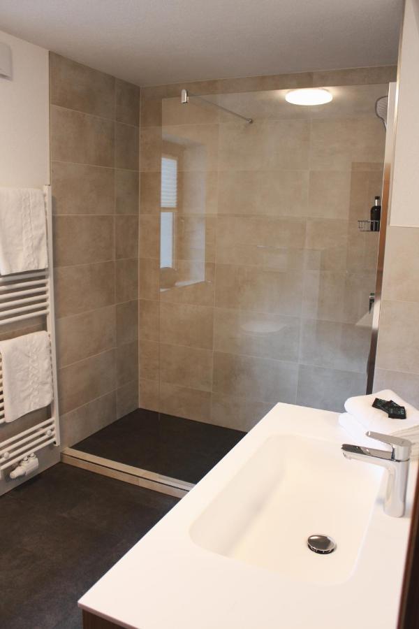 Appartement Pitztal-Hochzeiger Inclusive Pitztal-Sommer Card แยร์สเซินส์ ภายนอก รูปภาพ