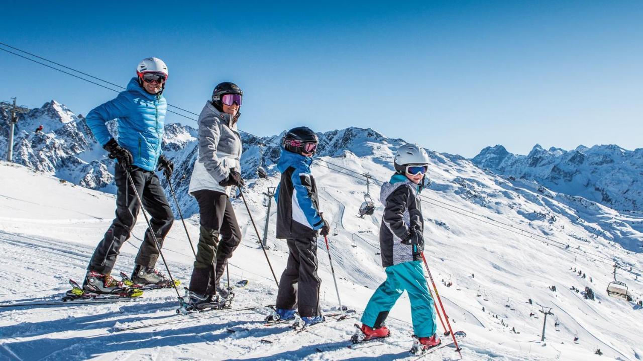 Appartement Pitztal-Hochzeiger Inclusive Pitztal-Sommer Card แยร์สเซินส์ ภายนอก รูปภาพ