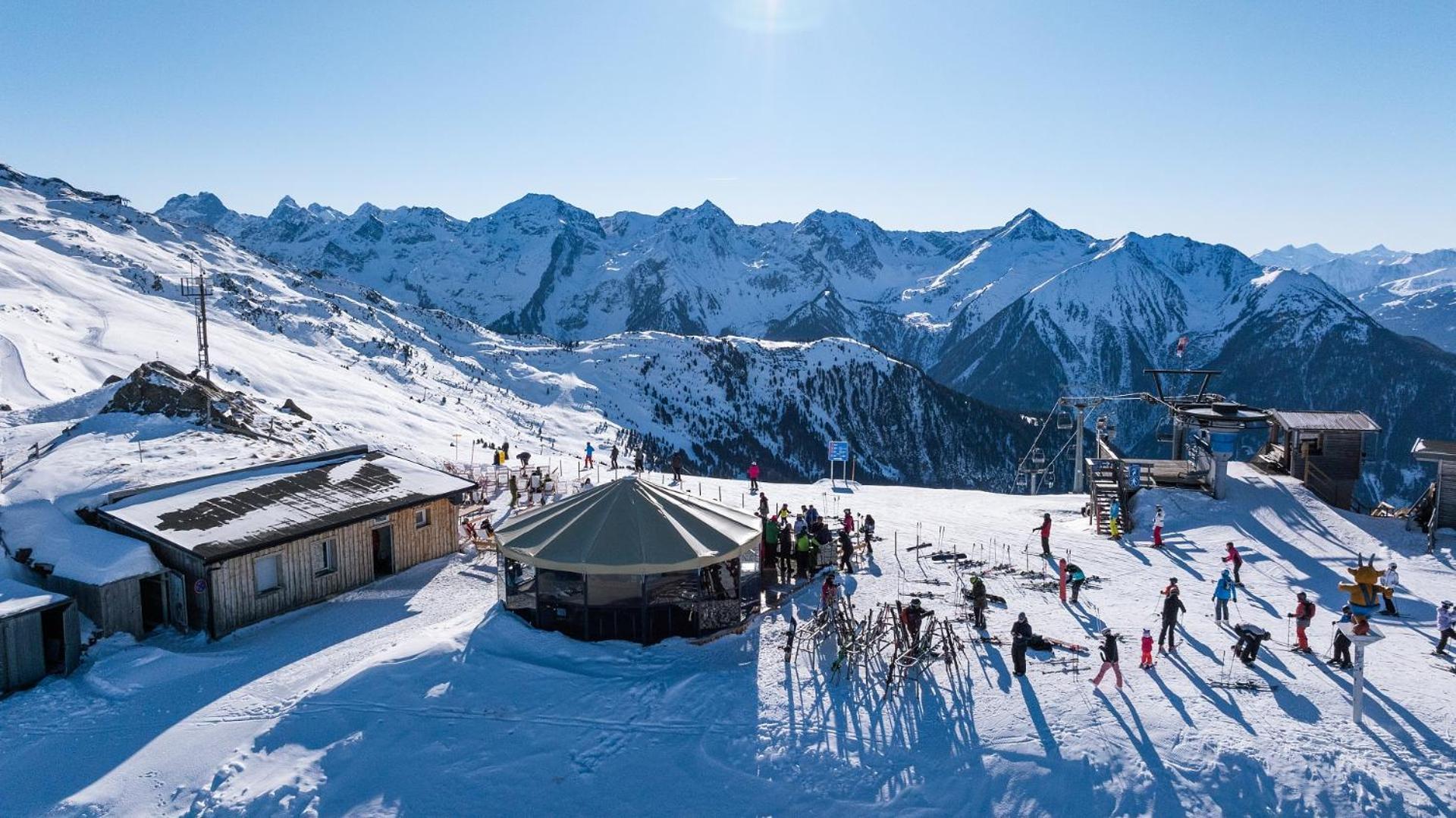 Appartement Pitztal-Hochzeiger Inclusive Pitztal-Sommer Card แยร์สเซินส์ ภายนอก รูปภาพ